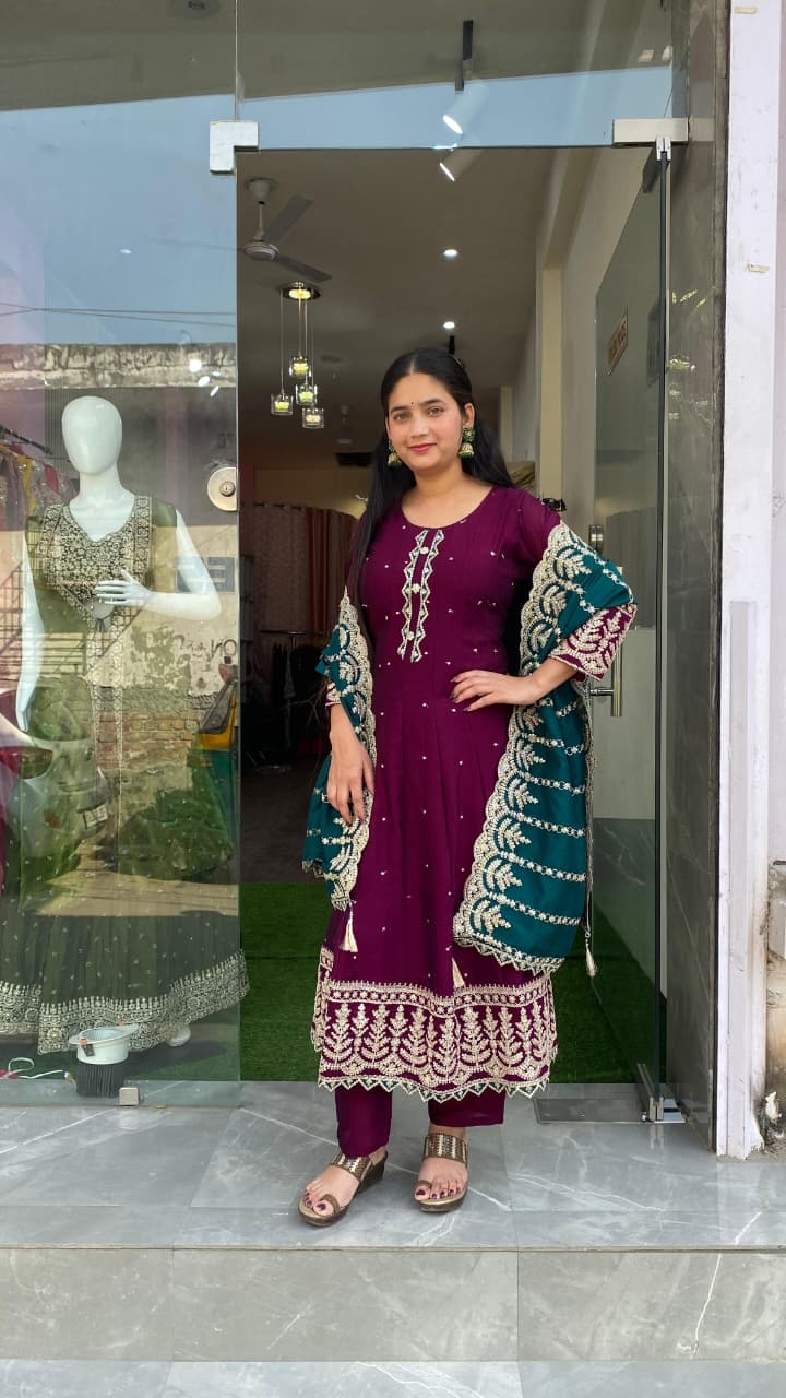 Regal Purple Georgette Suit with Traditional Gold Zari Work